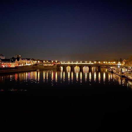 City Apartment Maastricht Aan De Maas Екстериор снимка